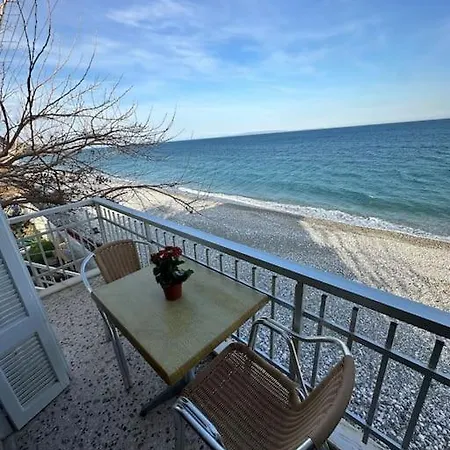 Apartament Grekou In The Waves