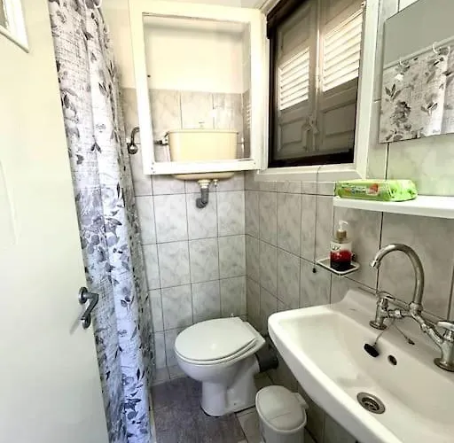 Grekou In The Waves Appartement Leonídion