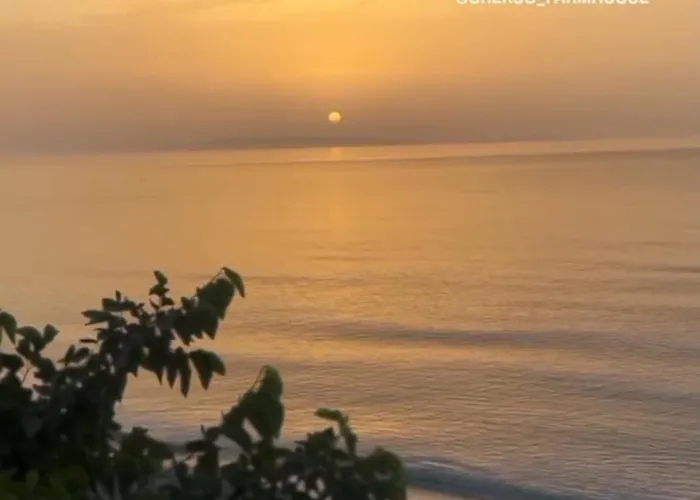 Grekou In The Waves *